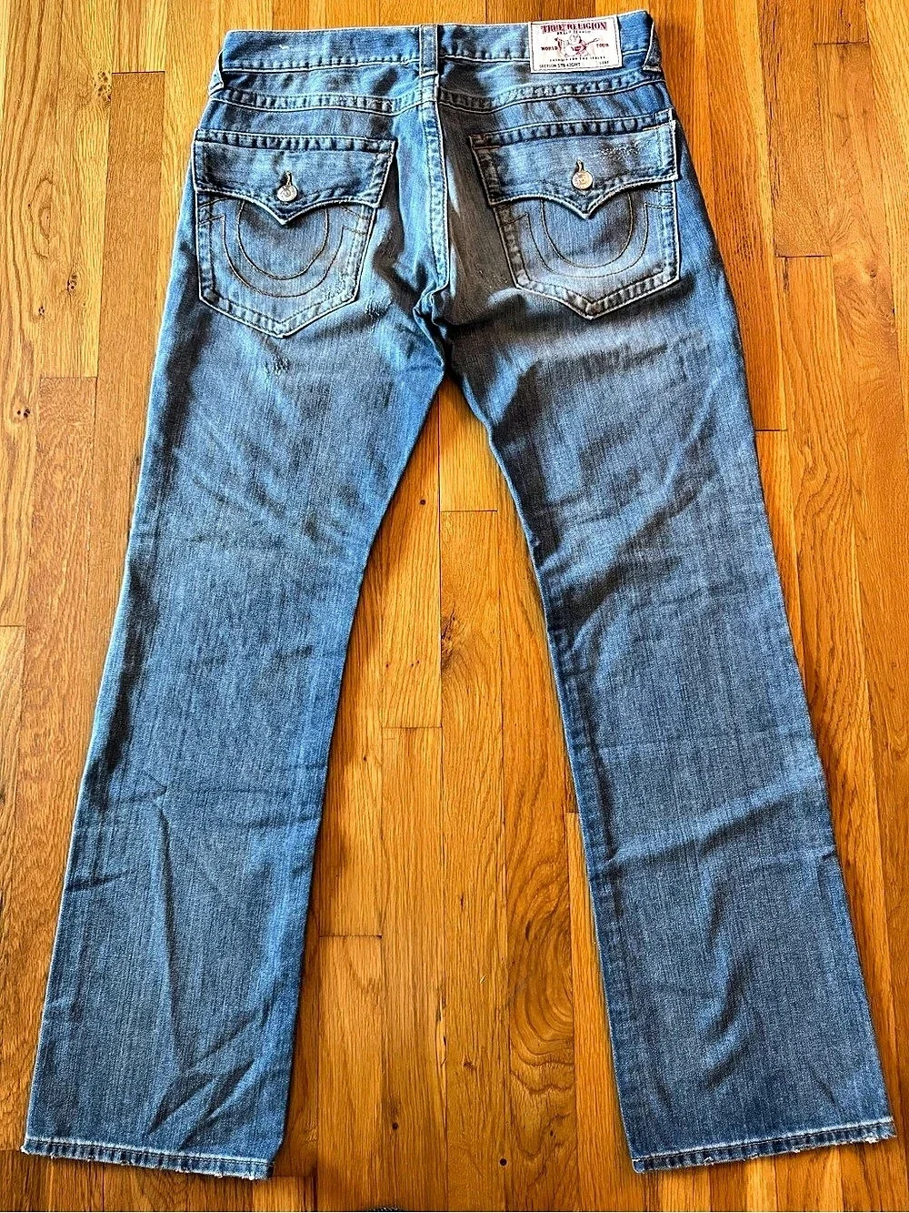 NWOT TRUE RELIGION MENS 34 STRAIGHT FLAP JEANS HEAVYDISTRESSED RED ORANGE STITCH